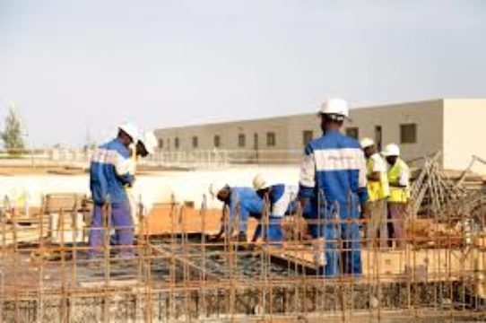 Chantier de construction, ferraillage de fondations